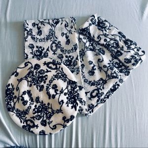 Black & White Patterned Beret & Scarf